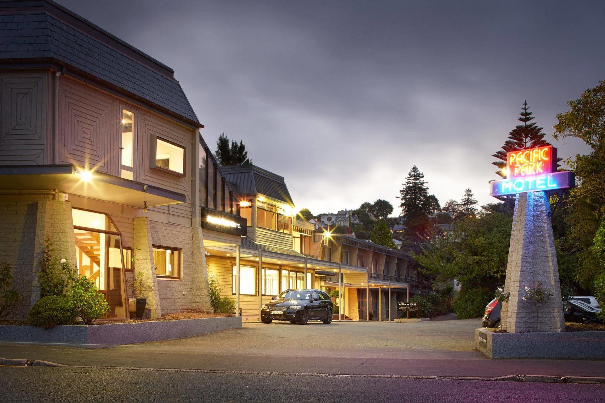 Pacific Park Motel And Conference Centre Дюндин Екстериор снимка